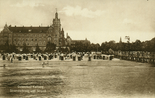 Kolberg, Strandschloss und Strand, Postkarte (undatiert), Trinks & Co., Leipzig.
