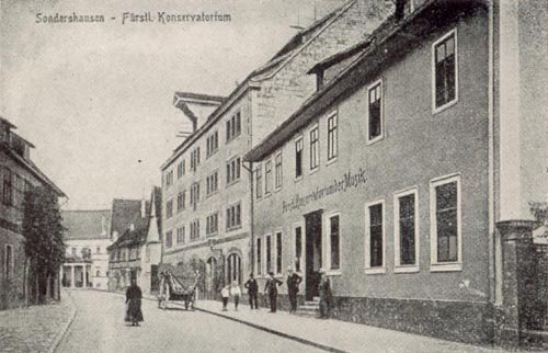 Das ehemalige Fürstliche Konservatorium in Sondershausen. – Abgebildet in , Abbildung 14.