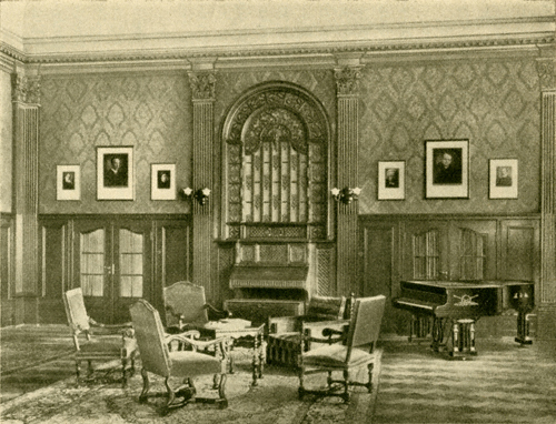 Welte-Philharmonie-Orgel im Konzertsaal der Firma in Freiburg. –
Abgebildet in , Freiburg o.J. (um 1930), S. 19.